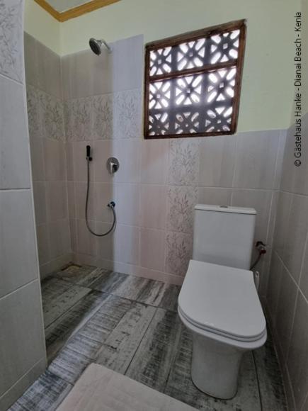 Apartmenthaus Salama Villen In Diani Diani Beach Bagian luar foto