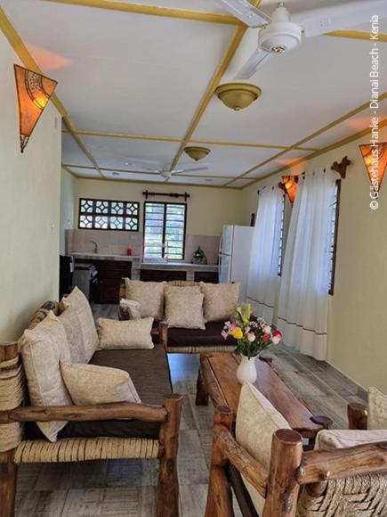 Apartmenthaus Salama Villen In Diani Diani Beach Bagian luar foto